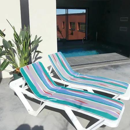Caruso - Authenticité - Piscine - Climatisation - Vignes Trouillas